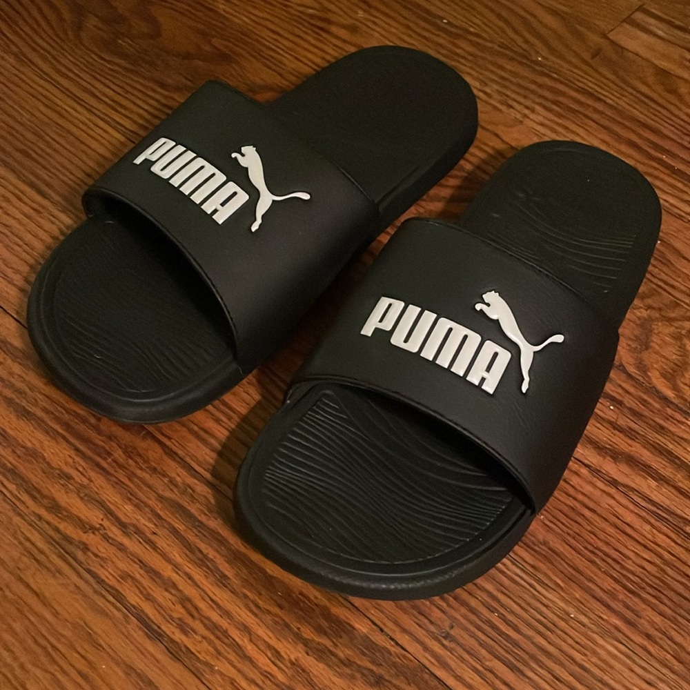 NWOT Puma Slides